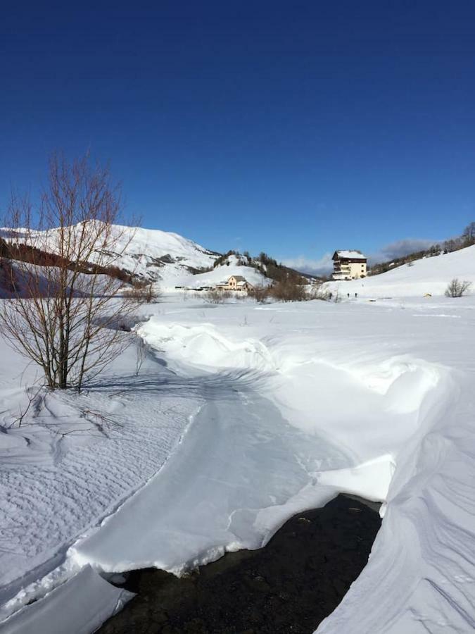 Duplex De Standing, Chalets Des Rennes, Vars Вар Екстериор снимка